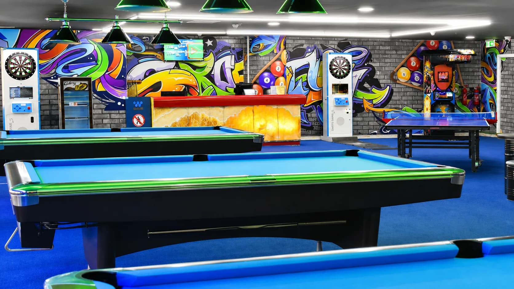 Indoor vs Outdoor Entertainment, Which Is Better for Families?
